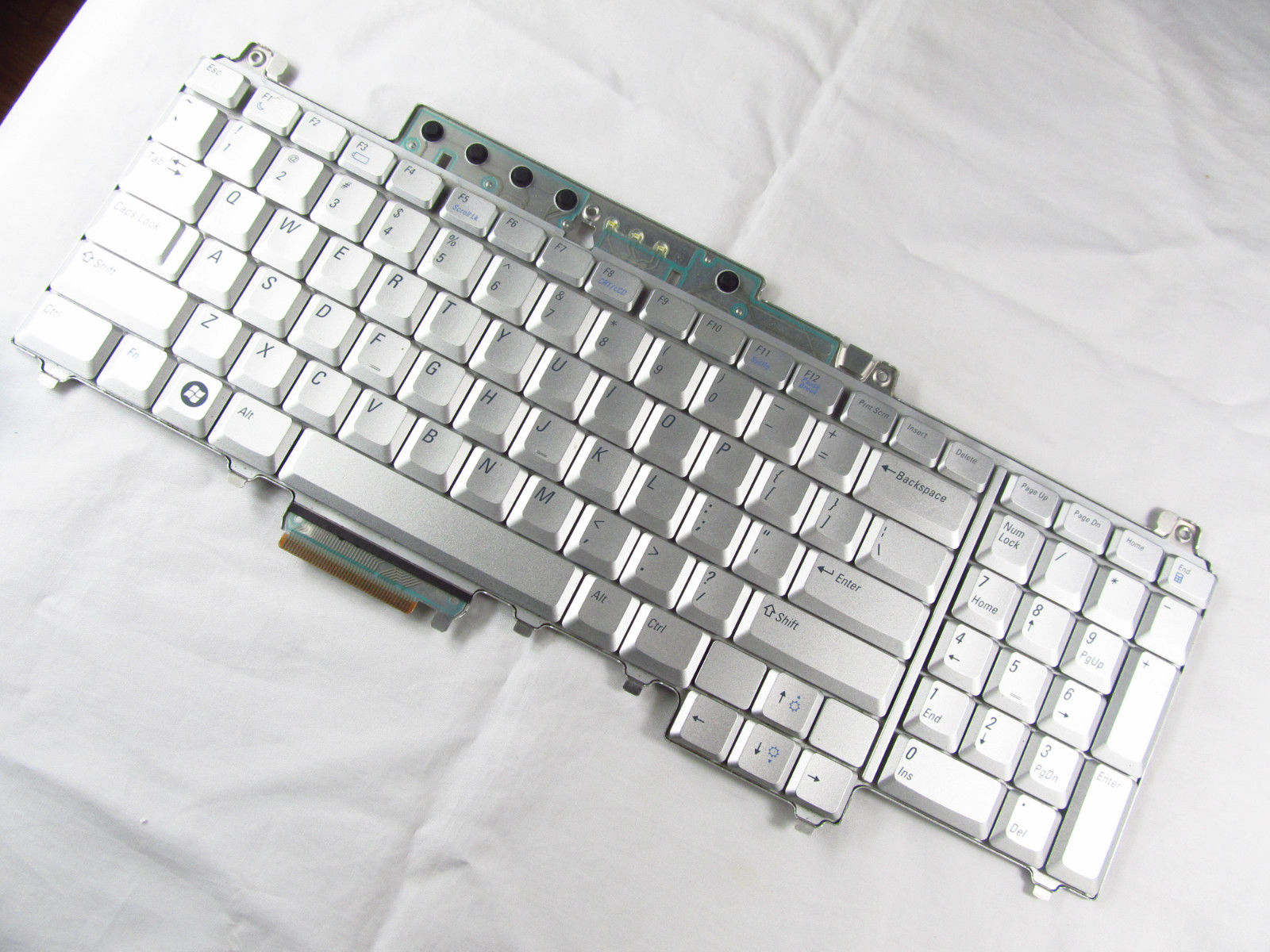 Bàn phím keyboard laptop Dell Vostro 1700 màu trắng bạc Bàn phím Dell Vostro 1700 màu trắng bạc