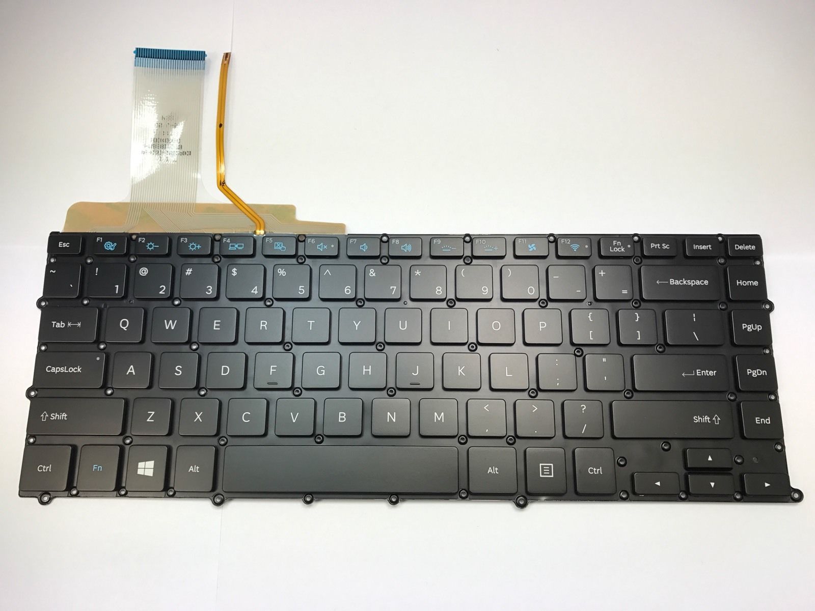 Bàn Phím Laptop Samsung NP900X4C NP900X4A NP900X4B NP900X4D