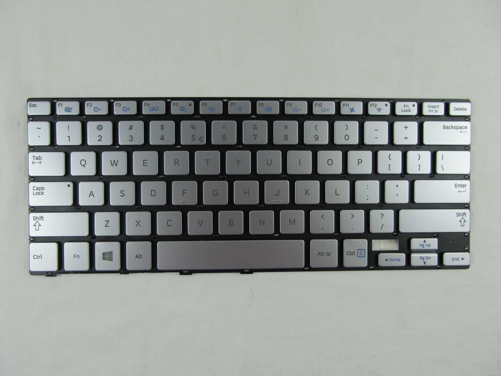 Bàn Phím - Keyboard Laptop Samsung NP740U3E 740U3E